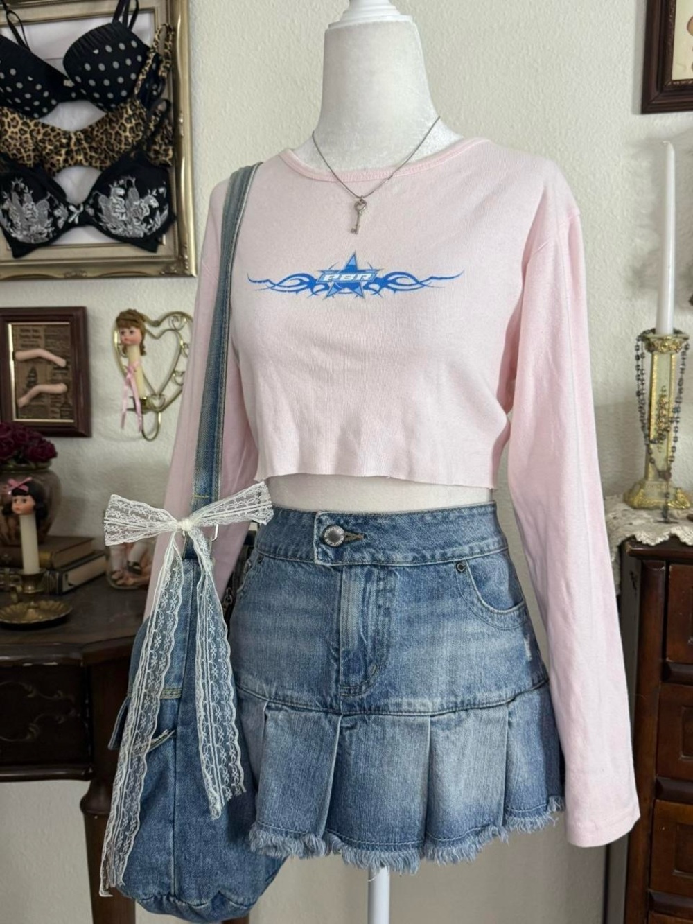 Y2k girly grunge pink and blue graphic long sleeve cropped top - Picture 3 of 5